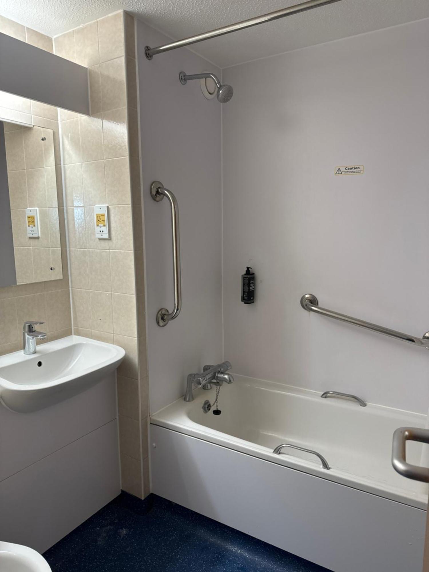 Thurrock Hotel M25 Services Aveley Exteriör bild